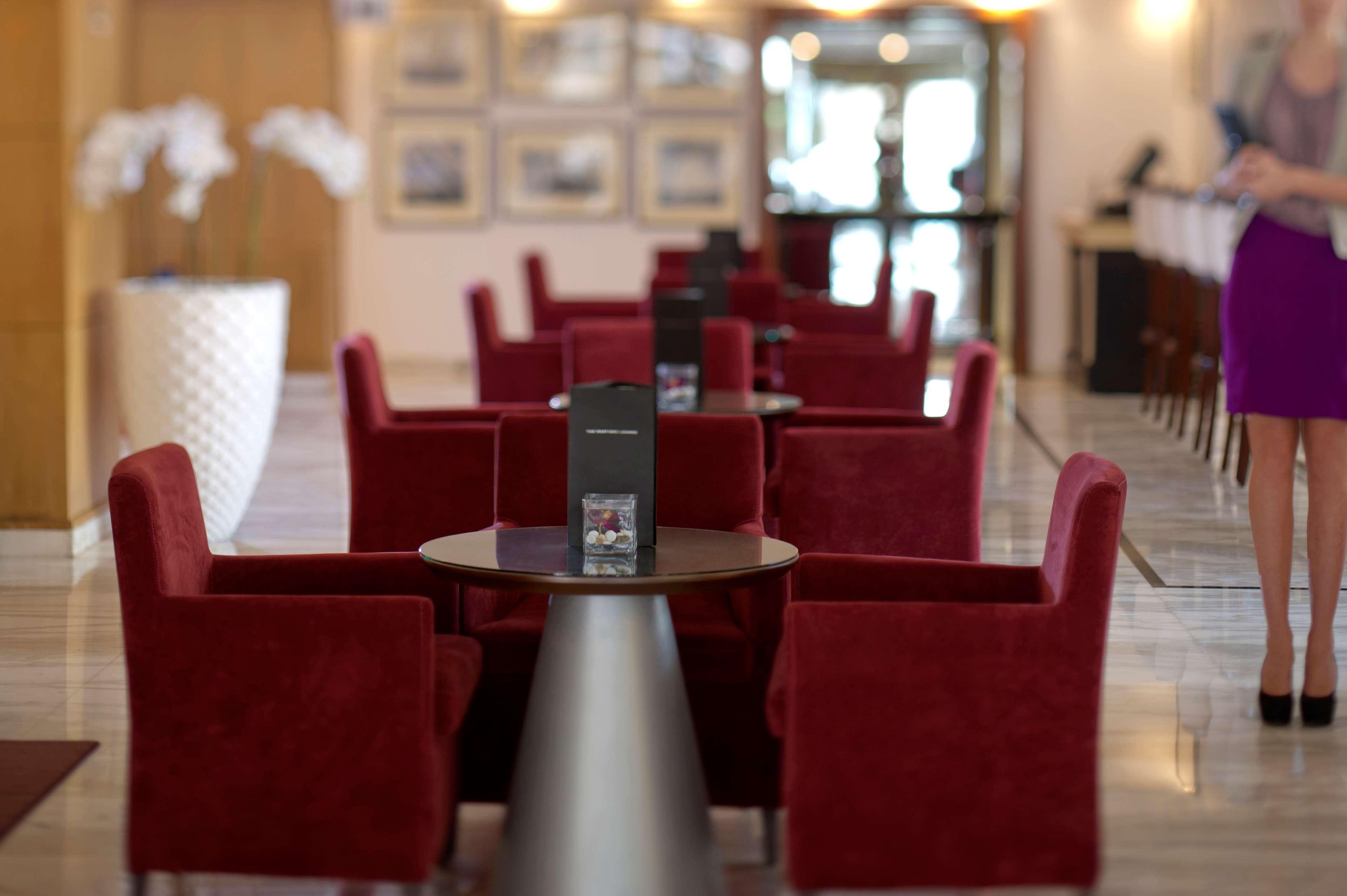 贝鲁特马丁内斯丽笙布鲁酒店 外观 照片 The lobby